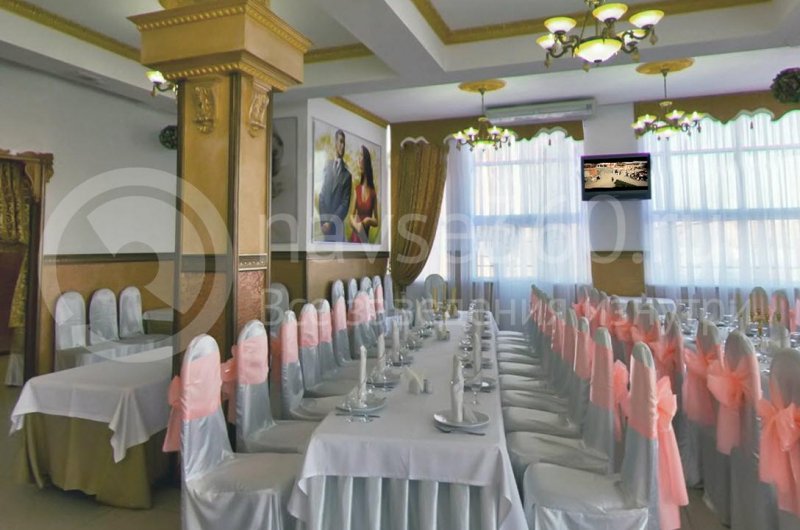 Ресторанно - гостиничный комплекс Голливуд Краснодар, стол